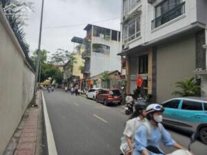 Mặt phố Ngọc Hà, Ba Đình. Trung tâm Văn Hoá & Lịch sử, Kinh Doanh đỉnh. Sổ 95m, mặt tiền 6.3m, 40 tỷ