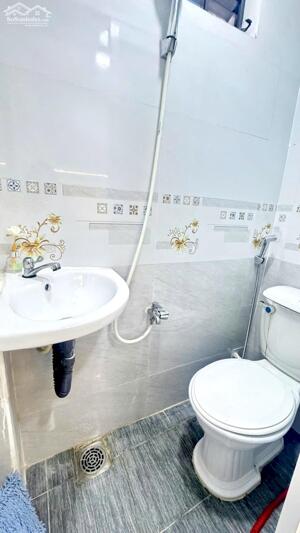 Bán Nhà Giá Rẻ Nguyễn Duy, P9, Q8 – 3 Tầng, 12m² (2.5x5m) – Chỉ 2.2 Tỷ, Sổ Riêng