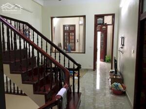 Bán nhà Bà Triệu Hà Đông, lô góc thoáng sáng rực rỡ, ba bước ra ô tô, 45m2, 11 tỷ