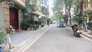 Bán Đất Ngõ 640 Phố Nguyễn Văn Cừ, Gia Thụy, 70m2, MT4.5m, Phân Lô, Kinh Doanh, Ô Tô