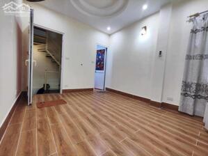 CHO THUÊ NHÀ NGUYÊN CĂN ĐƯỜNG THÀNH CÔNG, BA ĐÌNH, 4 TẦNG, NHÀ ĐẸP Ở LUÔN