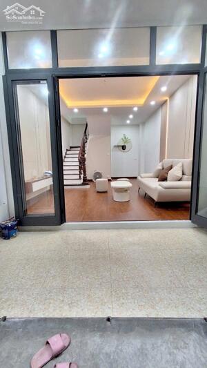 Chính chủ bán nhà Xã Đàn giá 8,5 Tỷ, 38m x6 Tầng. Mặt tiền 4m. Ngõ thông