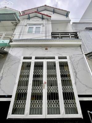 Nhà trệt lầu có nội thất gần trường đại học Y Dược Cần Thơ