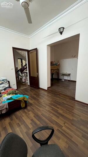 Bán nhà phố Tây Sơn, Đống Đa, gần phố, ô tô vào nhà, 4 tầng 90m2 giá 23 tỷ