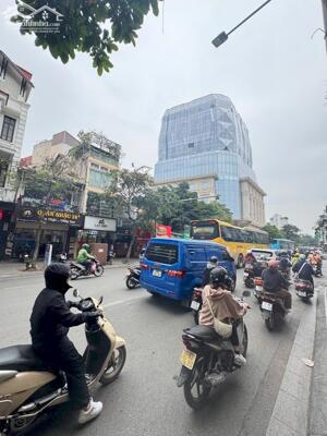 Bán nhà mặt phố Nguyễn Thái Học 40m2, 6 tầng thang máy giá 27 tỷ hộ khẩu Hoàn Kiếm