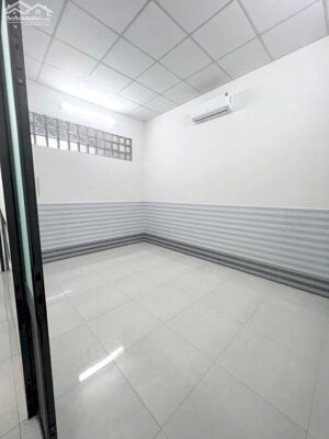 Cho thuê nhà trệt lầu .Hẻm 553 đường 30/4 thông ra chợ Tầm Vu, P. Hưng Lợi, Q. Ninh Kiều, TP. Cần Thơ