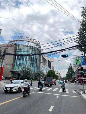 Bán toà nhà 4 tầng-Mặt tiền Phạm Văn Thuận- trung tâm Biên Hoà. 13,5x36m 482m. 62 tỷ tl.