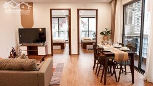 Cho thuê căn hộ 2PN mới đẹp, rộng 75m2 tại Tô Ngọc Vân, Tây Hồ, đầy đủ nội thất hiện đại, có ban công thoáng