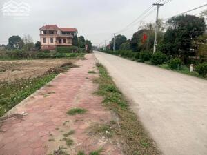 Chính chủ gửi bán Đáu Giá, trục chính tại Lương Tài, kinh doanh đẹp. LH: 0835459289