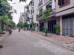 BÁN đất Phân Lô, Thanh Am, Thượng Thanh, Long Biên, 50m2, MT5,4m, Vỉa Hè, Kinh Doanh