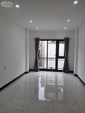 Bán nhà Láng Hạ ngõ sạch sân rộng nhà mới đẹp 2 thoáng ở ngay 30m 5 tầng 7.05 tỷ ( có TL )