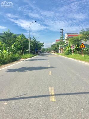 - Bán nhanh mảnh đất đẹp xã Thu Cúc 127m2, Mt 5m, Ngay mặt đường Quốc Lộ 32, Vị trí kinh doanh , Giá chỉ 1.283 tr