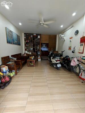 BÁN NHÀ GẦN PHỐ CHÙA QUỲNH – HAI BÀ TRƯNG, NGÕ THÔNG, Ô TÔ ĐỖ CỬA, KINH DOANH.