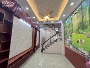 BÁN NHÀ NGÕ 211 KHƯƠNG TRUNG THANH XUÂN 30M RA Ô TÔ GẦN HỒ ĐẦM HỒNG 4 TẦNG 40M2 5PN Ở, CHO THUÊ TỐT