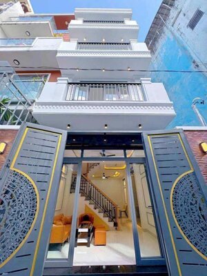  NHÀ NGAY NGÃ 4 PHƯỜNG 4 – GIAO THÔNG TIỆN LỢI – CHỈ 2T350