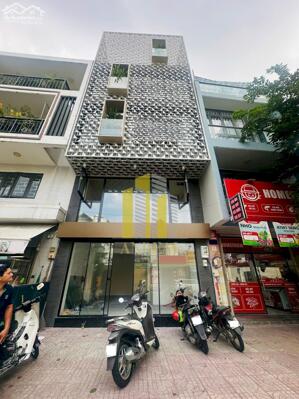 CHO THUÊ NHÀ 4 LẦU MẶT TIỀN NGUYỄN VĂN HƯỞNG CÓ THANG MÁY GIÁ 88 TRIỆU