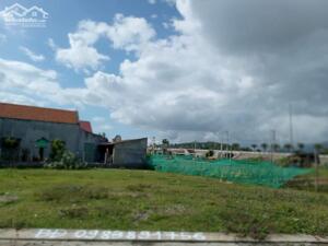 Ahihi, Cần Bán 230 m2 lô đất tái định cư Chánh Mẫn, đối diện đường trục sân bay Phù Cát – Khu kinh tế nối dài, dân cư đông đúc