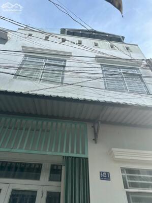 Nhà 1 trệt 2 lầu tổ 1 Nguyễn Văn Linh, cách đại học Y Dược 3km