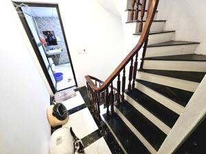 Cổ Nhuế, chỉ có 1 căn, 32m2, 5 tầng, gần phố, ba gác đỗ cửa 6,39 tỷ