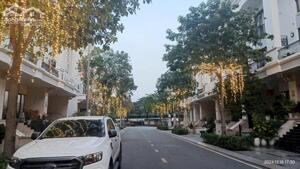 Tòa Nhà Hầm 6 Lầu Mặt Tiền đường Hàn Thuyên trung tâm Bình Thọ Thủ Đức