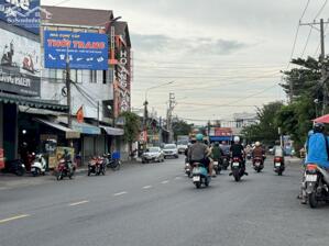 Bán nhà 96m2 góc 2 mặt tiền ngay Trường Cấp 2 Trảng Dài TP Biên Hòa có 3 tỷ 150tr