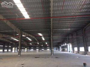 CHO THUÊ NHÀ KHO 880m2 MẶT TIỀN LÊ ĐẠI HÀNH, SẴN ĐIỆN 3 PHA, GIÁ 40 TRIỆU ƯU ĐÃI