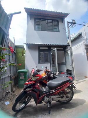 NHÀ BÁN 1 LẦU – GẦN MẶT TIỀN NGUYỄN VĂN QUÁ – CHỈ 1.4 TỶ. LH:0984295419.
