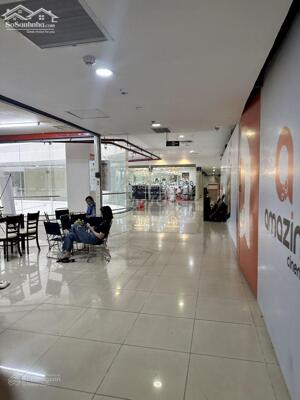 Cho thuê Kiot Oriental Plaza tầng 2 làm kho hàng , VP Công TY Kinh Doanh Online ... LH Dương 0906388825