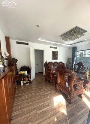 Bán Biệt Thự Sân Vườn Mặt Tiền Đường Số 61 – VIEW Sông – Sát Công Viên