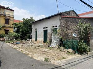 Chuyển hướng kinh doanh gia đình muốn bán nhanh mảnh đất hai mặt thoáng tại thôn Đào Xuyên, Đa Tốn