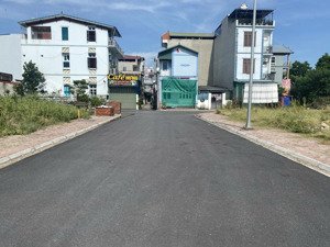 lô đất đẹp 90m2, mt6m đấu giá thôn cam, gia lâm, hà nội giá tốt 120tr/m2