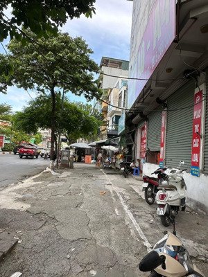 bán nhà mặt phố nguyễn phong sắc, 36,5 tỷ, 62m2, 4pn, 5 tầng, cầu giấy, hà nội