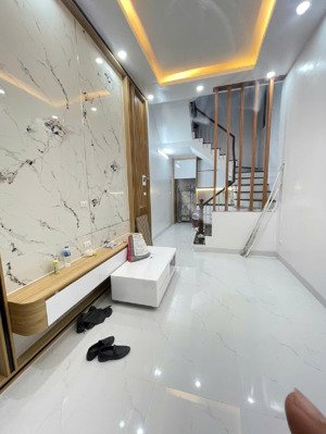 chính chủ cần bán nhà tại đường quan hoa, cầu giấy, hà nội, 7,5 tỷ, 32m2, hàng hiếm!