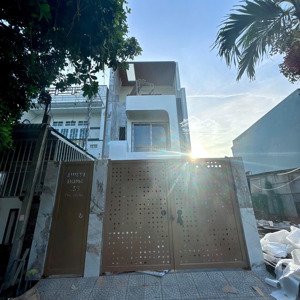 bán nhà 3 tầng hiện đại mới xây 1 tuần xong tp đà nẵng