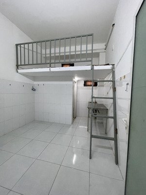 trống lại siêu phẩm phòng có gác sẵn nội thất toà nhà sang ngay nguyễn thị tú - bình thành