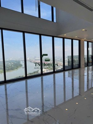 chính chủ bán gấp căn hộ view hồ siêu đẹp
