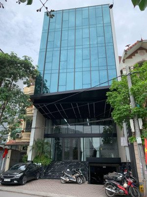 chính chủ cho thuê tòa mới trần duy hưng dt:130m2x8t,1 hầm mt:9m full kính mới pccc đủ giá:140tr