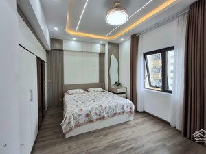 cho thuê biệt thự phố bùi xuân phái, mỹ đình 2 dt 200m2 , nhà 3,5 tầng , giá tt .lh 