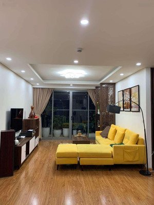 [giá thật-xem nhà luôn] bán gấp căn 3 ngủ 95m, sổ sẵn, nhà thoáng mát giá hơn 8 tỷ tại thống nhất