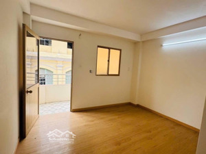 hẻm xe tải tránh, sát chợ tân hương, vị trí đẹp, gần aeon tân phú, tiện ích đủ,giá nhỉnh 8tỷ