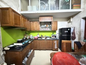 bán gấp nhà tại giáp bát- giải phóng -hoàng mai - pl ô tô vào nhà - dt 45m, mt 4m, giá chỉ 10.8 tỷ