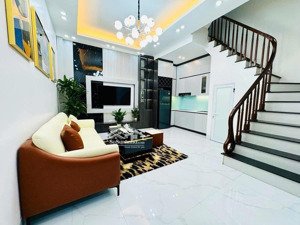 bán gấp nhà phố thuỵ khuê, lô góc, ô tô đỗ cửa, mt 5m, kinh doanh, 5 tầng, nt mới toanh, 36m2