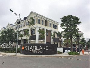 chủ đi nước ngoài bán liền kề starlake giá rẻ. lh 
