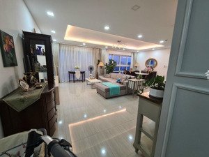 cho thuê nhiều căn hộ happy valley, 3pn 2wc, giá chỉ: 29 triệu. vị trí góc view tháng đẹp.