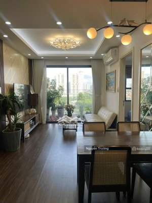 cần bán căn hộ 67m2, 2pn 2vs, full đồ đẹp, view hồ, chung cư vinhomes d''capitale. giá chỉ 6.2 tỷ
