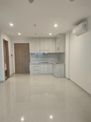 căn 39m2 studio sẵn bếp rèm đẹp cho thuê giá 5tr/tháng