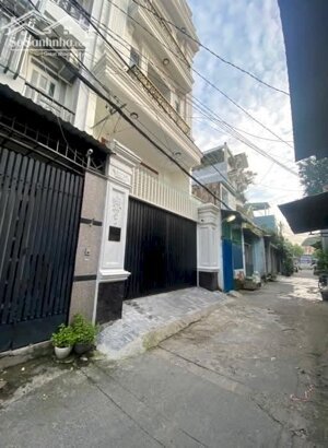 NHÀ HẺM Ô TÔ NGUYỄN THỊ THẬP,97M2,CHỈ 11,6 TỶ.