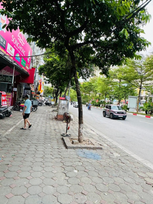 mặt phố nguyễn phong sắc vị trí đắc địa kinh doanh đỉnh vỉa hè rộng-gần phố cầu giấy