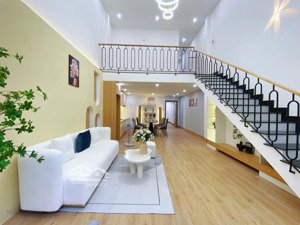 siêu phẩm nhà 2 tầng mới đẹp, full nội thất vị trí đắc địa trung tâm hải châu, chỉ 7 tỷ x