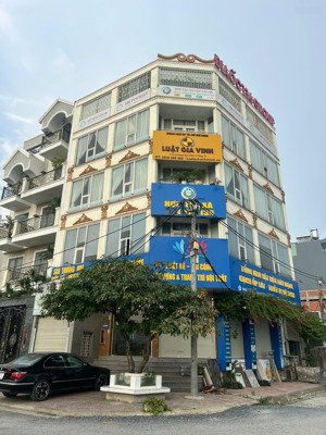 cho thuê nhà góc 2 mặt tiền đường rộng rãi, đối diện 2 trường học, khu dân cư văn minh